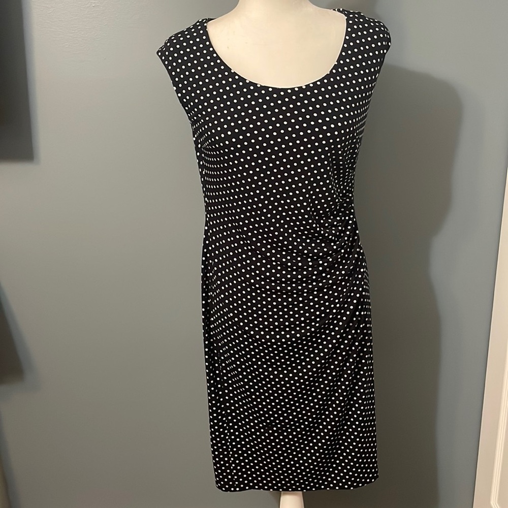 Perfect dress for the office